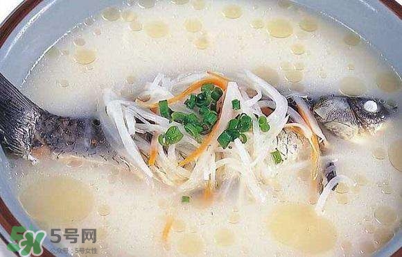 產(chǎn)婦鯽魚湯什么時候喝？產(chǎn)婦鯽魚湯放調(diào)料嗎？