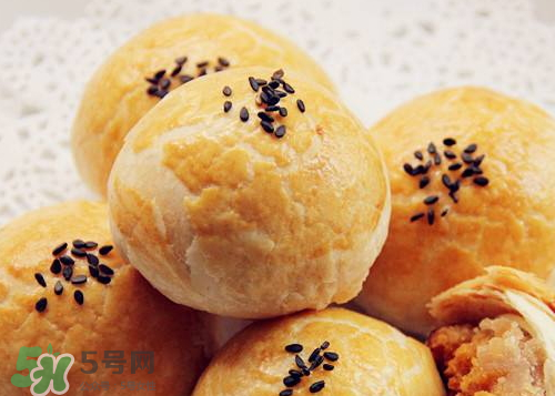 蛋黃酥可以帶出國(guó)嗎？蛋黃酥可以帶上飛機(jī)嗎？