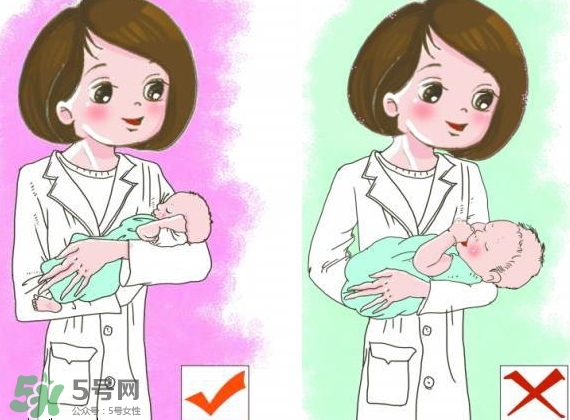 抱新生兒可以晃動(dòng)嗎？抱新生兒的正確方法圖