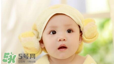 剛出生的寶寶要注意什么？剛出生的寶寶要準(zhǔn)備哪些東西？