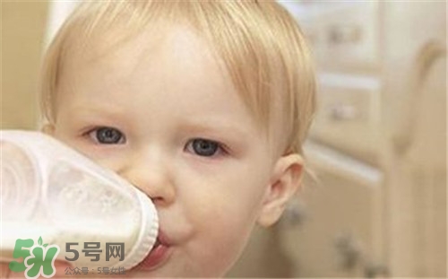 寶寶經(jīng)常換奶粉好嗎？經(jīng)常換奶粉對寶寶有什么影響？