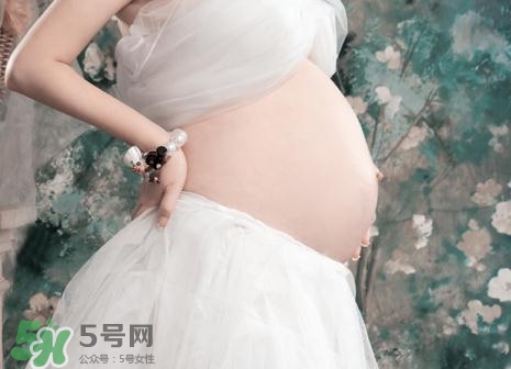 妊娠紋在左邊生男或女？怎么從妊娠紋看男女？