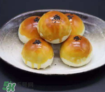 吃蛋黃酥會胖嗎？減肥可以吃蛋黃酥？