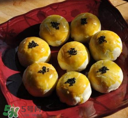 吃蛋黃酥會胖嗎？減肥可以吃蛋黃酥？