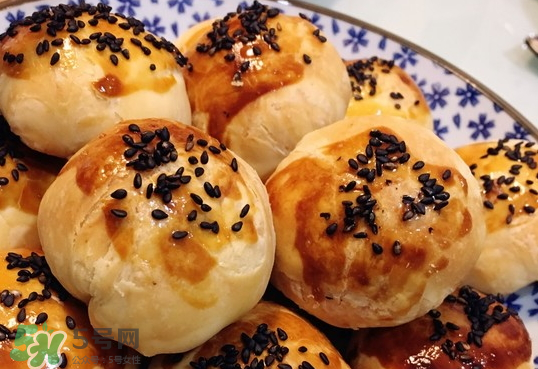 蛋黃酥是什么味道？蛋黃酥味道怎么樣？