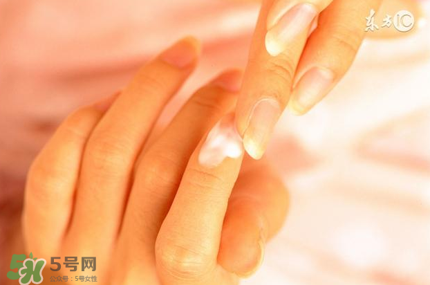 指甲上沒有月牙是缺什么？指甲上沒有月牙怎么補？