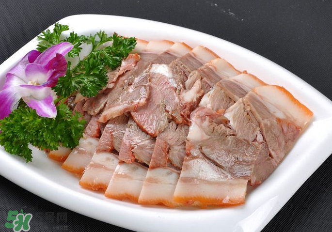 豬頭肉怎么挑選？豬頭肉怎么處理？