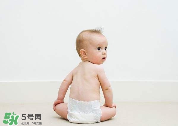 用尿布好還是尿不濕好？用尿布好還是紙尿褲好？