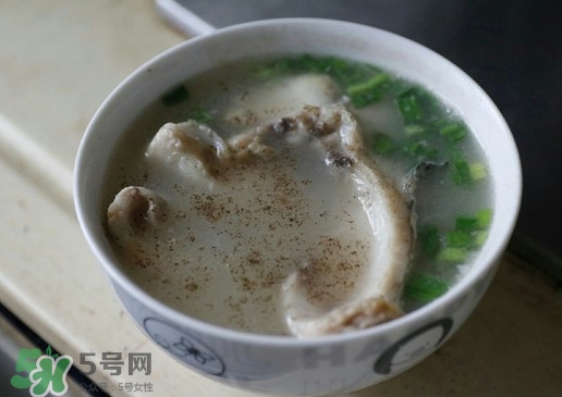 黑魚(yú)湯下奶嗎？黑魚(yú)湯是下奶還是回奶
