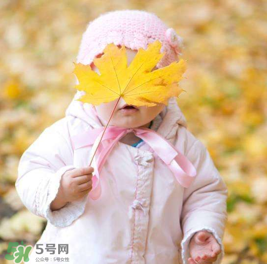 秋季寶寶怎么穿衣服？秋季寶寶穿什么？