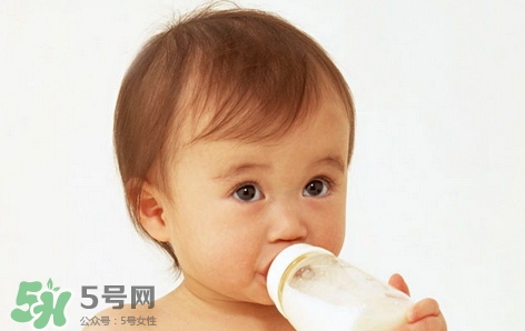 要上班了寶寶吃母乳怎么辦？要上班了寶寶不吃奶瓶怎么辦？