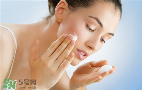 資生堂洗面奶是皂基嗎？資生堂洗面奶是氨基酸洗面奶嗎？