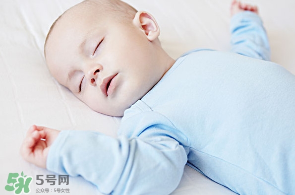 寶寶張嘴睡覺(jué)會(huì)變丑嗎？寶寶張嘴睡覺(jué)的危害
