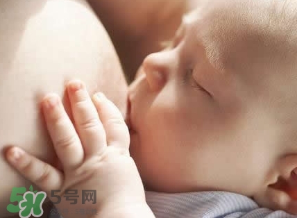 母乳能做什么？母乳可以放冰箱保鮮多久？