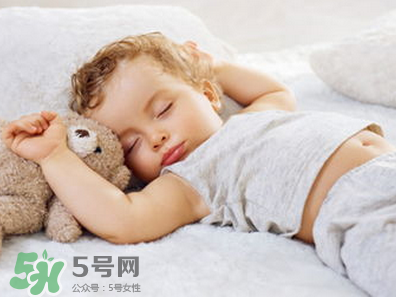 寶寶睡覺出汗多是什么原因?寶寶睡覺的常見誤區(qū) 寶寶睡覺出汗多是什么原因?寶寶睡覺的常見誤區(qū)