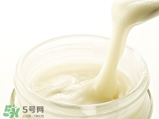 椴樹(shù)蜜是涼性還是熱性？蜂蜜涼熱性是由蜜源決定的
