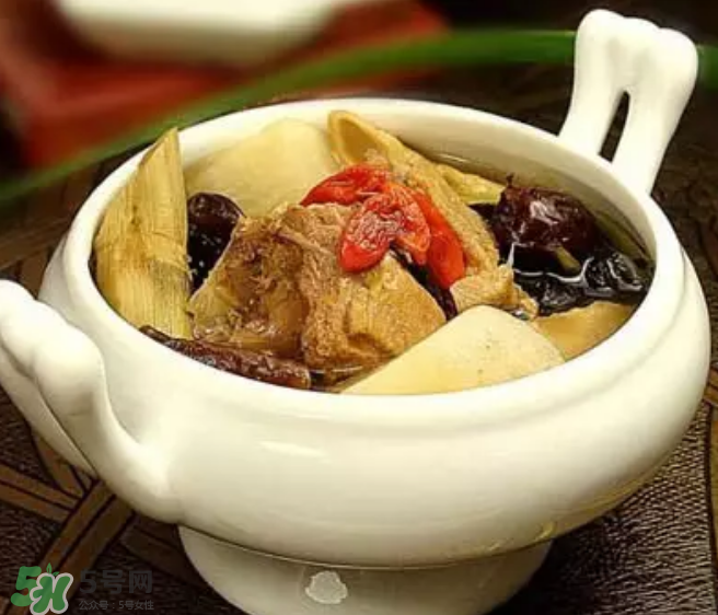 秋季養(yǎng)生食譜有哪些？秋季健康靠這些