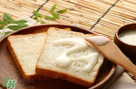 椴樹(shù)蜜是蜂蜜嗎？椴樹(shù)蜜怎么吃