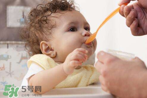 寶寶不吃輔食怎么辦？5個(gè)小妙招讓寶寶乖乖吃輔食