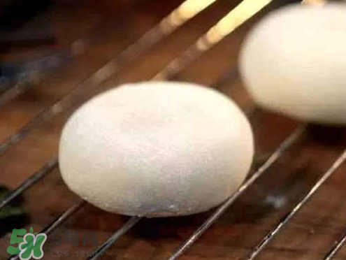 冰皮月餅為什么會(huì)裂？冰皮月餅開裂的原因