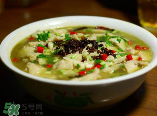 鰱魚可以做酸菜魚嗎？鰱魚怎么做酸菜魚？