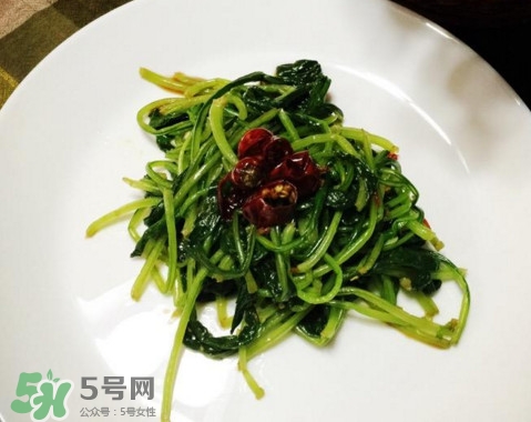蘿卜纓要焯水嗎？蘿卜纓不能和什么一起吃
