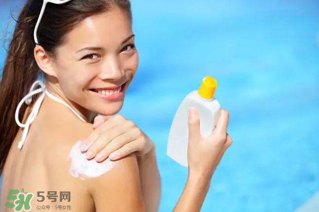 皮膚白不怕曬就不需要涂防曬？關(guān)于防曬的謠言