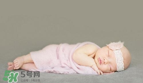 勒博耶分娩法的具體步驟是什么？勒博耶分娩法有哪些優(yōu)點(diǎn)？