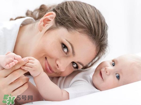 導(dǎo)樂(lè)分娩的好處 導(dǎo)樂(lè)分娩時(shí)產(chǎn)婦怎么配合？