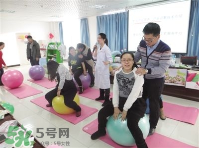 分娩球什么時(shí)候開始用？分娩球的作用