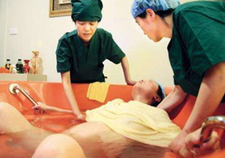 水中分娩時寶寶會嗆水嗎？水中分娩寶寶不會淹嗎？