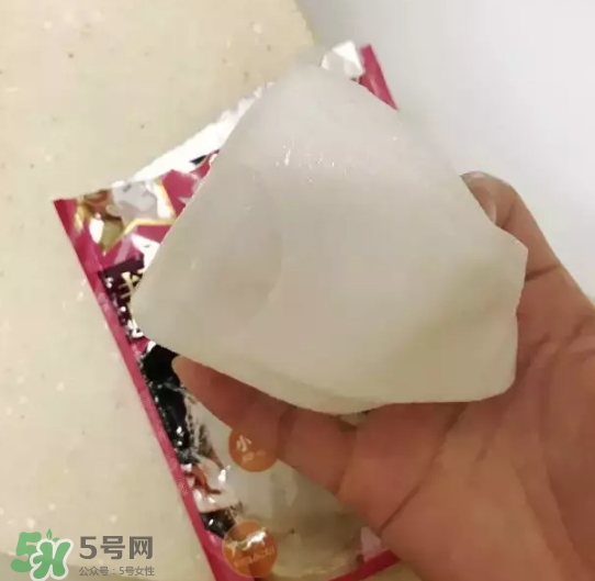 肌美精3D面膜真假怎么辨別？肌美精3D面膜真假對(duì)比圖