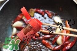香辣蟹怎么做最好吃？香辣蟹怎么處理螃蟹？