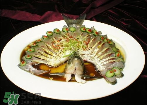 武昌魚可清蒸嗎？武昌魚蒸多久？