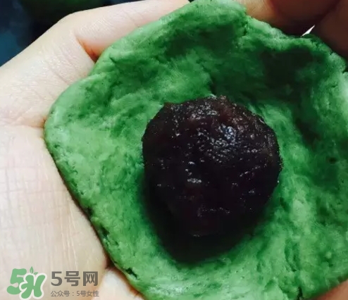 抹茶紅豆月餅好吃嗎？低熱量抹茶紅豆月餅做法