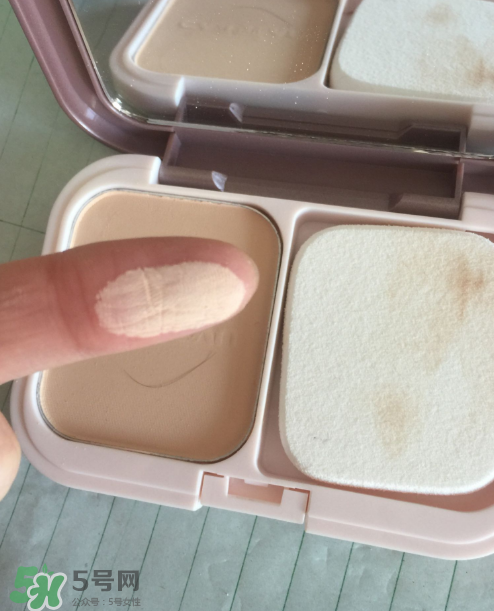 卡姿蘭粉餅好用嗎？卡姿蘭粉餅怎么樣？