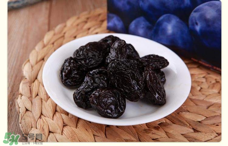 西梅核仁有毒嗎？西梅核咽下去了怎么辦？