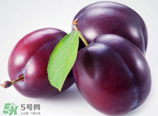 西梅吃多了上火嗎？西梅吃多了會(huì)拉肚子嗎？