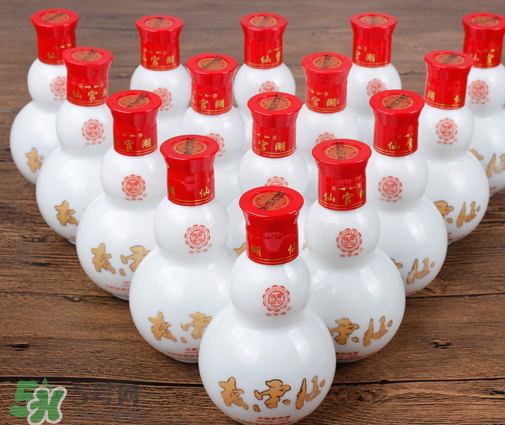 ?板栗酒能存放多久？?板栗泡酒可以放多久？