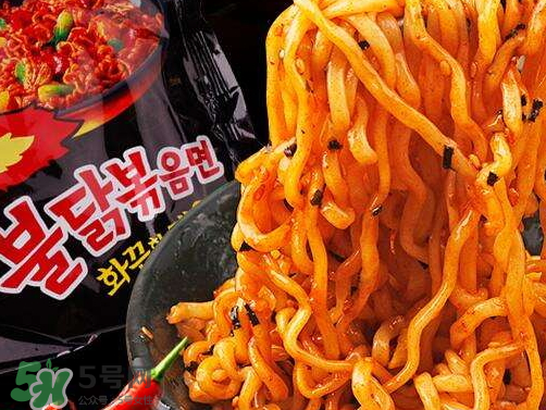火雞面熱量高嗎？三養(yǎng)火雞面熱量