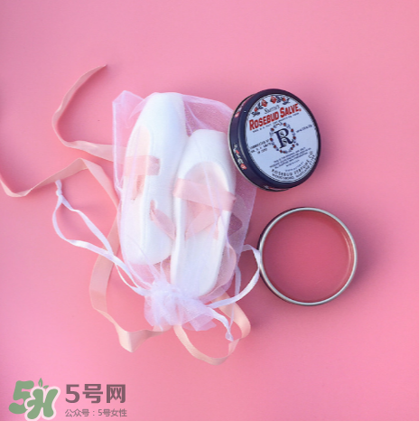 Rosebud Salve玫瑰花蕾膏潤唇膏怎么樣？Rosebud Salve潤唇膏測評(píng)