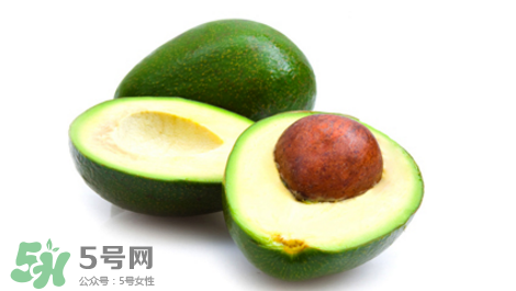 牛油果果汁怎么做？牛油果和什么榨汁好喝？