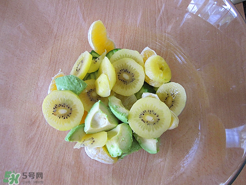 牛油果沙拉怎么做？牛油果沙拉用什么醬？