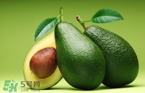 牛油果果汁怎么做？牛油果和什么榨汁好喝？