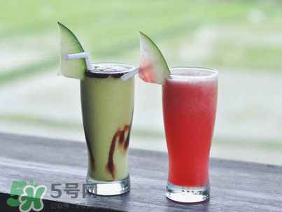 牛油果果汁可以放多久？牛油果果汁隔夜了還能吃嗎？