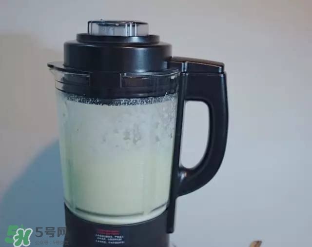 牛油果沙拉怎么做？牛油果沙拉用什么醬？