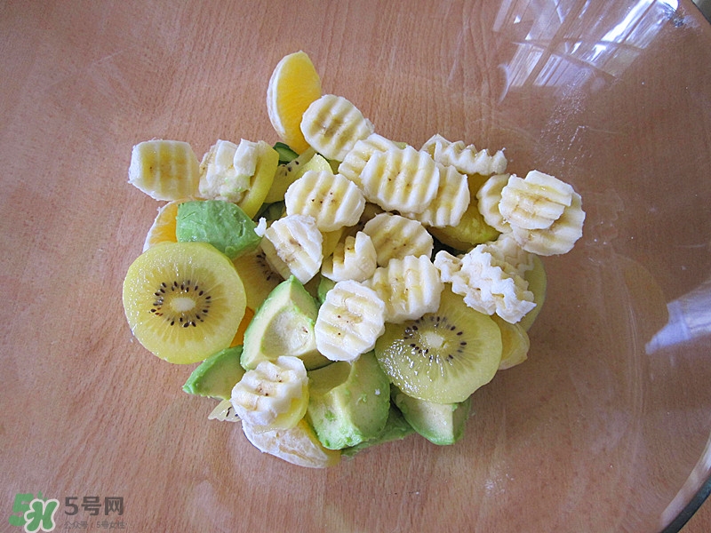 牛油果沙拉怎么做？牛油果沙拉用什么醬？