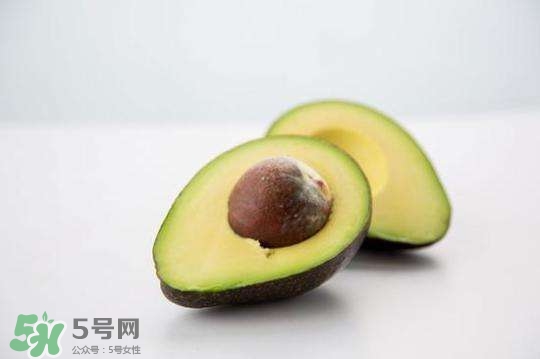 牛油果油寶寶可以吃嗎？牛油果油和核桃油哪個(gè)好？