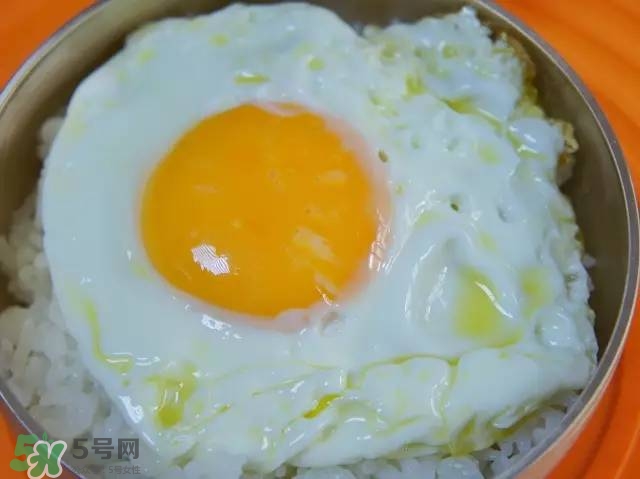牛油果沙拉怎么做？牛油果沙拉用什么醬？