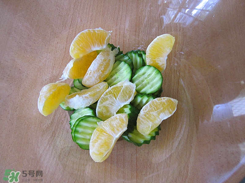 牛油果沙拉怎么做？牛油果沙拉用什么醬？